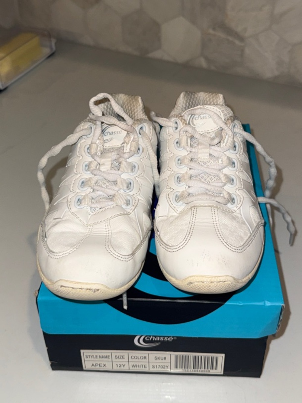 Kids Cheer Chasse White Shoes Size 12